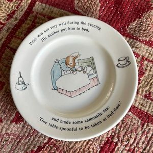 Adorable Wedgwood nursery wear bone China Beatrix Potter Peter Rabbit plate.